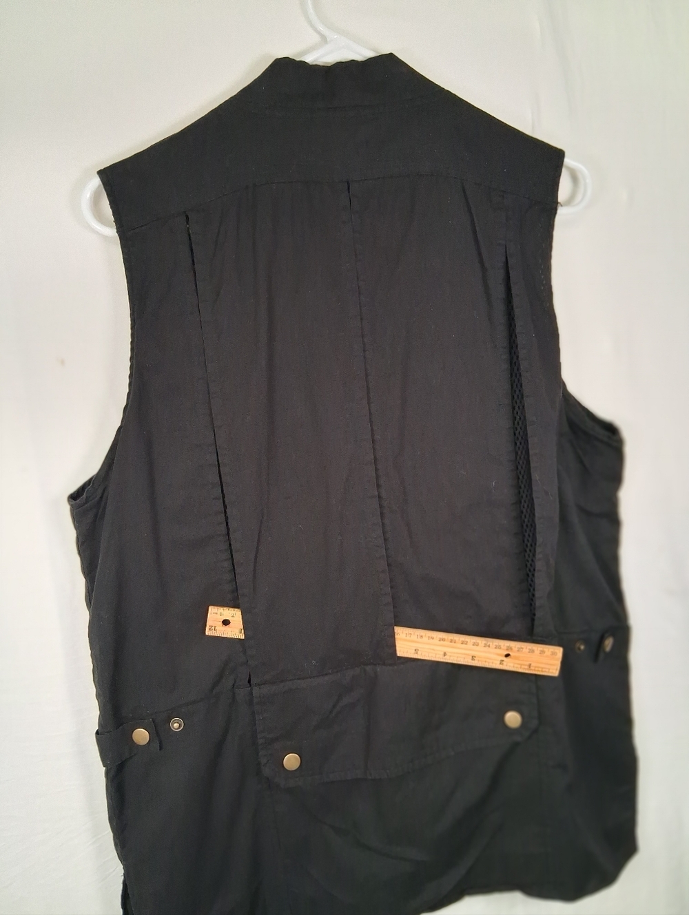 PROMARTER Men's Black Multi-Pocket Utility Vest by - Picture 7 of 15